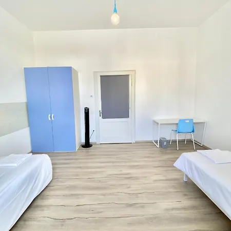 Bribano & Bike Sharing-workers And Tourists Hospitality Hostel