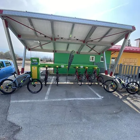 Bribano & Bike Sharing-workers And Tourists Hospitality Hostel